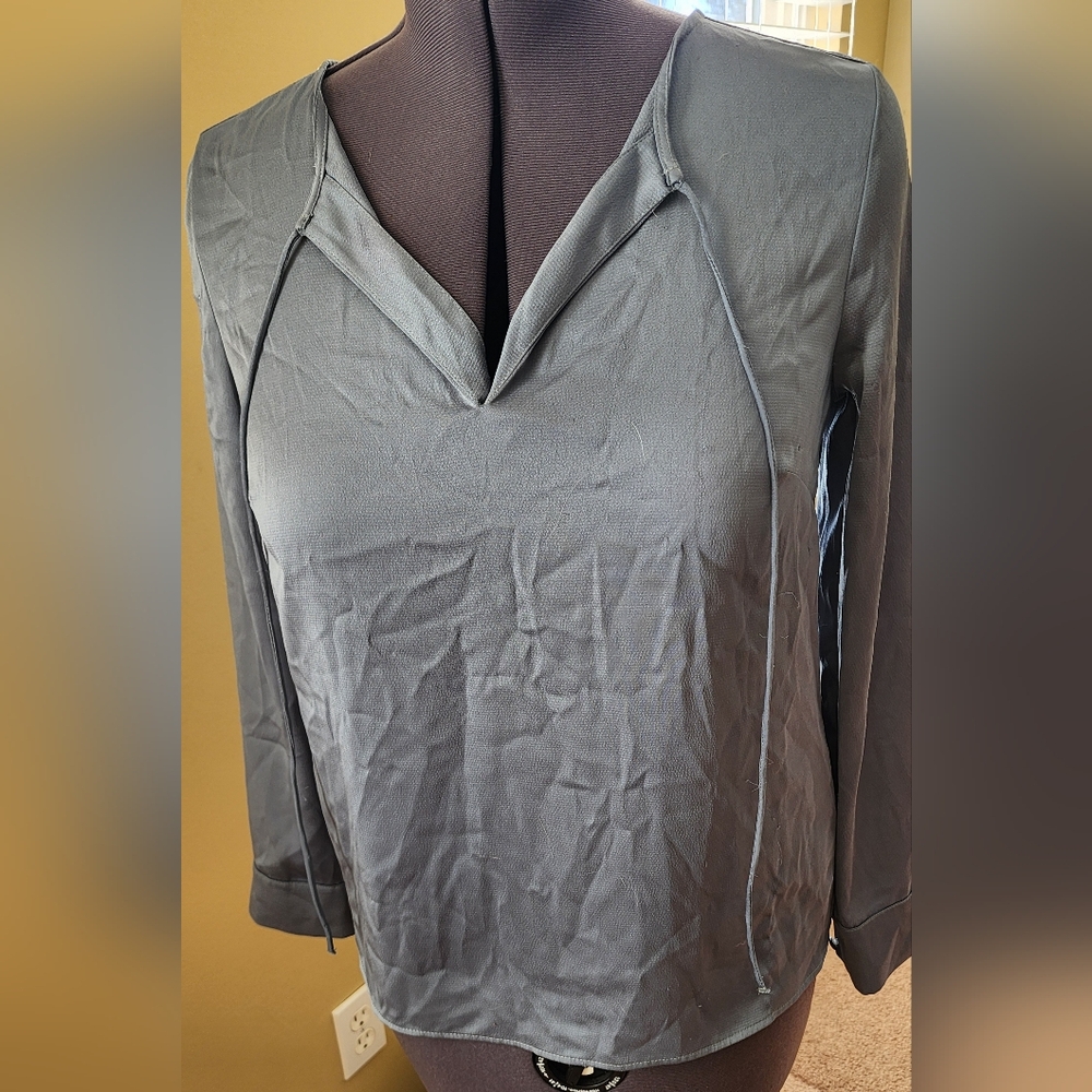 H&M Women's Silk metallic green/silver Tunic Top with Tie Neck Size S